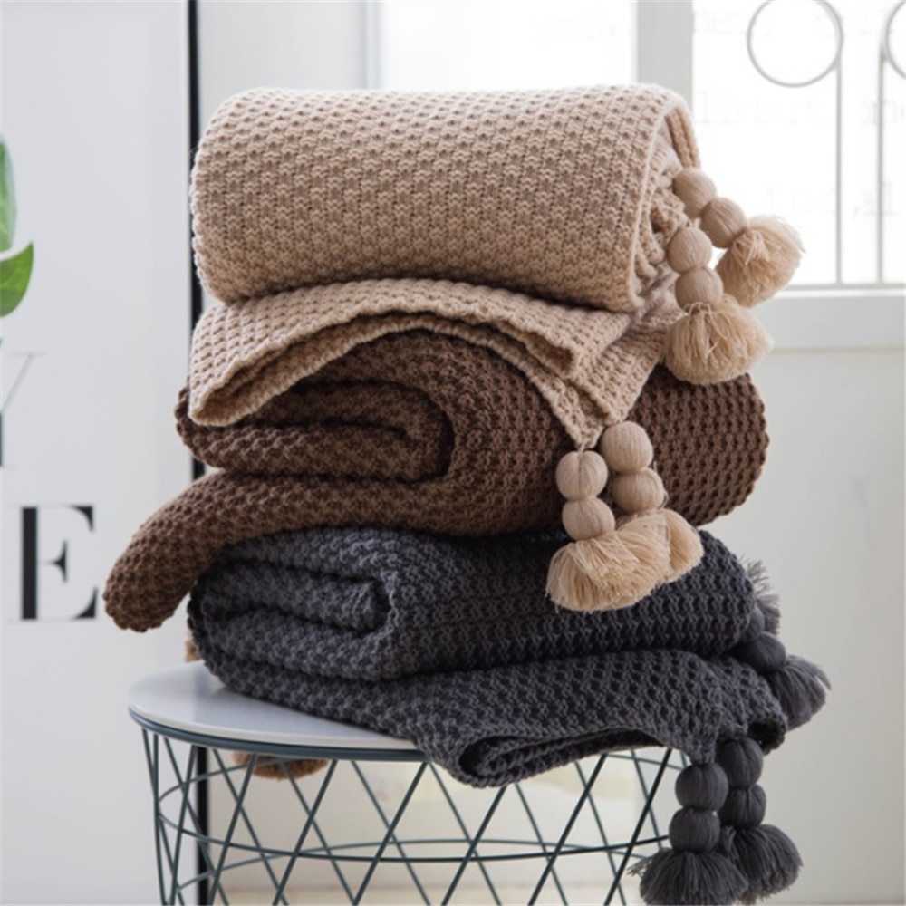 Nordic fringed knit ball wool blanket