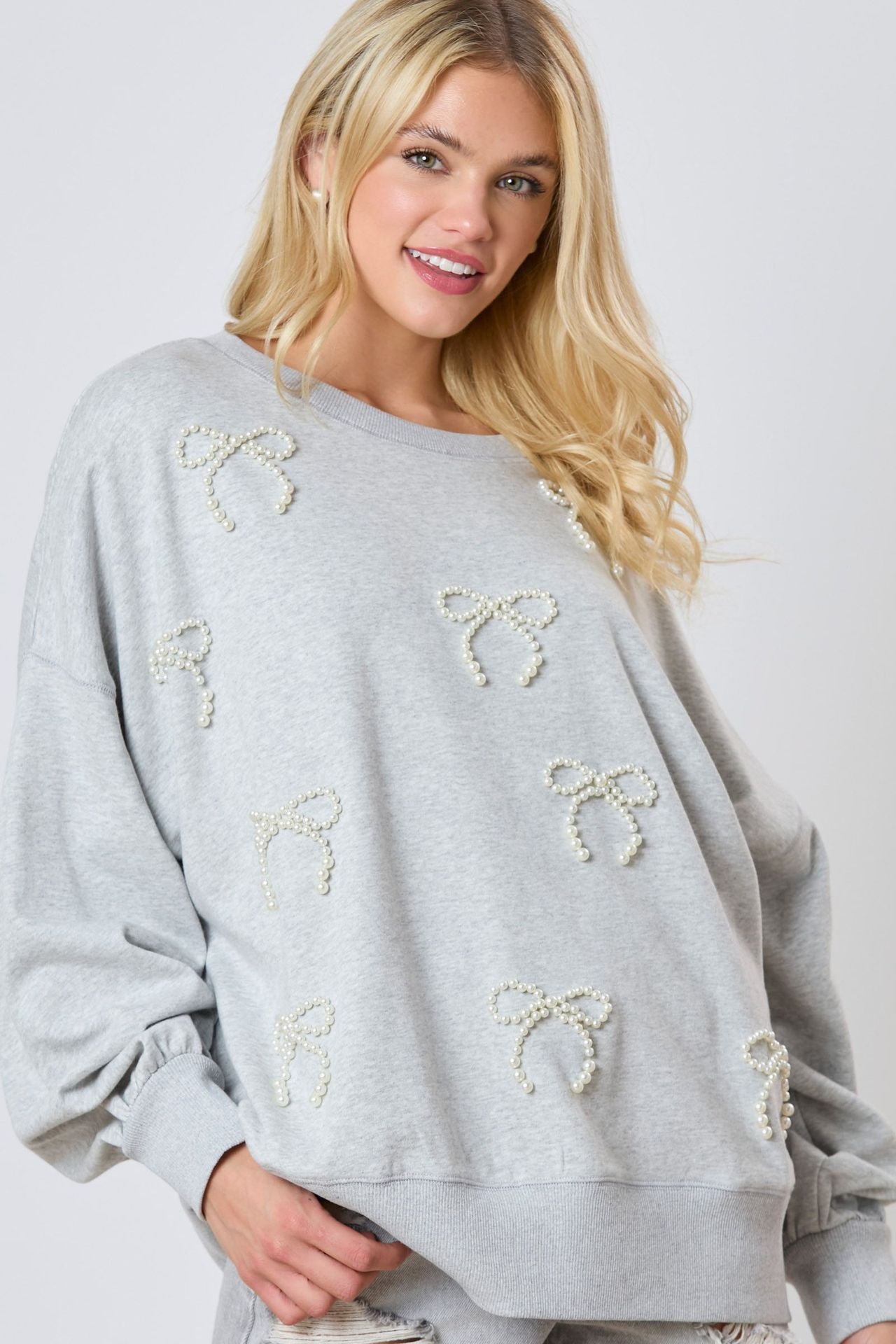 Pearls Bow Decoration Long-Sleeved Sweater